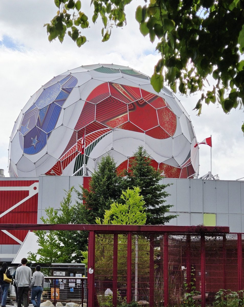 Mehr520's tweet photo. One day to go...FIFA World Cup 2026 is here...one day to go start in Mexico and 8 days to be here! ⚽️
#FWC2026 #ScienceWorld #Trionda https://t.co/DivLRGjOPn