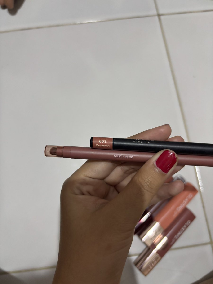 fairynaee's tweet photo. wardah lip shde 13 70k
time phoria shade 80k
lipe liner blp dusty rose 80k
lipe liner ampelia shade 03 20k
omg lip shade esspreso 15k https://t.co/EfJQDw1nZF