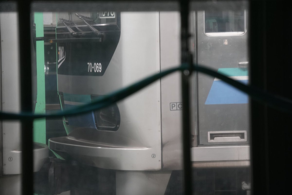 Saikyo_1610K's tweet photo. トリZ6編成運用離脱説
車庫内でゆっくりしてました。 https://t.co/wGZ2ZI3P7o