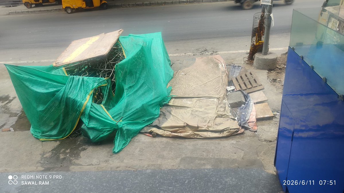 narulusive's tweet photo. Multiple complaints have been registered, yet no permanent action has been taken. Residents and businesses are left wondering why this particular stretch continues to be ignored.

Kindly intervene.

@chennaicorp @CommissionrGC @PriyarajanDMK @CMOTamilnadu @TNMAWSDept https://t.co/RsXfH09afq
