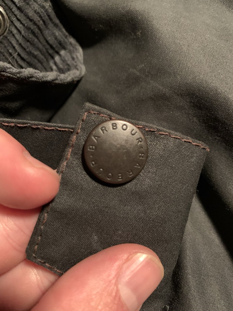 SocialPanico's tweet photo. @EmmanuelMorn6 Puede ser eh 👀 dejo unos close ups de los botones para que sigan investigando https://t.co/yRpNIC0SZo