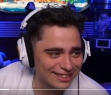bilal69_'s tweet photo. @KametoTV quelqu'un les a déjà vu stream au meme moment pour voir un truc ? https://t.co/LjvCRlnrWN