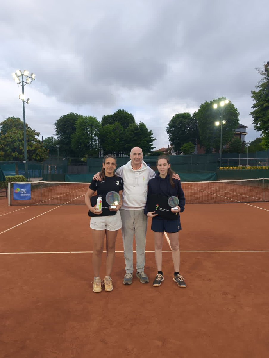 ADSanJuanDKE's tweet photo. 🎾 𝐀𝐫𝐢𝐚𝐝𝐧𝐚 𝐏é𝐫𝐞𝐳 𝐲 𝐑𝐚𝐦ó𝐧 𝐝𝐞𝐥 𝐎𝐥𝐦𝐨 𝐛𝐫𝐢𝐥𝐥𝐚𝐧 𝐞𝐧 𝐁𝐢𝐥𝐛𝐚𝐨 / Ariadna Pérez eta Ramón del Olmok distira egin dute Bilbon

🏆 @tenisadsj 

https://t.co/FZ9K6dulha https://t.co/yGVWFEeDWn