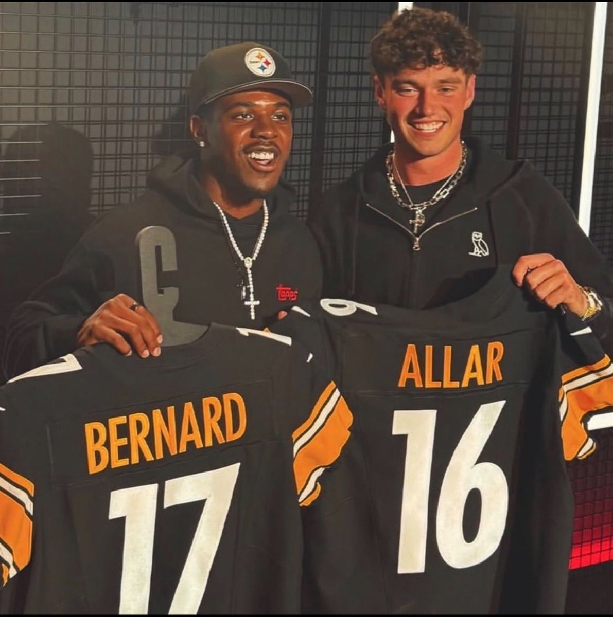 scottiloss's tweet photo. These two will be franchise players for Steelers 

Only a few people will see it coming

Im one of them https://t.co/U8YxpgiDLm