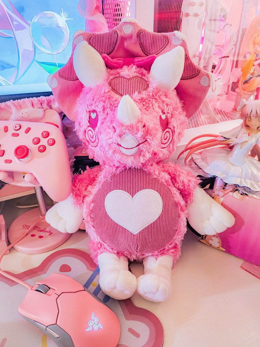 strawbunnycakes's tweet photo. Candy the triceratops 🍬🍭

preorders opening June 23rd along with a big summer update 🎀 https://t.co/TfZrFZU3UN