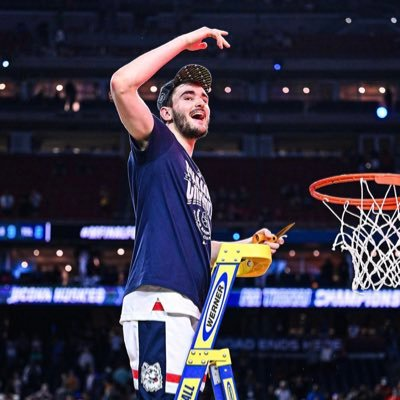 setemeiapodcast's tweet photo. Thread Alex Karaban

Hoje é dia de analisarmos Alex Karaban, o camisa 11 da Universidade de Connecticut.

Dê aquele RT + Like para ajudar no nosso engajamento! https://t.co/wYly9SJOxt
