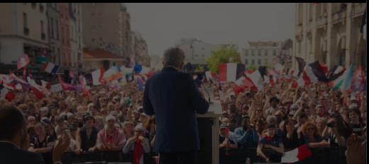 voodoonice's tweet photo. @ALeaument La nouvelle France avait piscine ? https://t.co/Hs7DKzLrfV