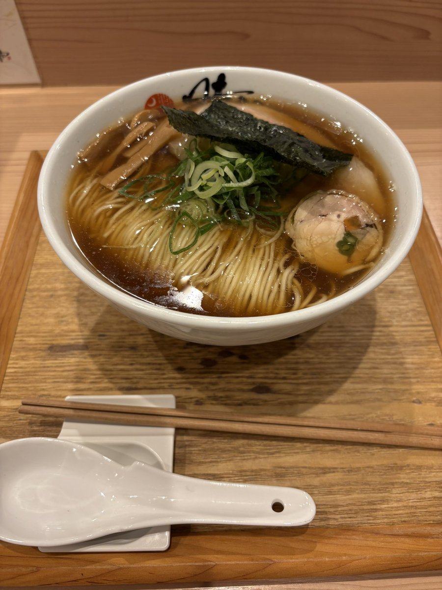 bell_C346's tweet photo. 謎風邪引いて1週間たった今が一番喉痛い😷
これはちょっと前に食べたラーメン https://t.co/PBXzPzkoHU