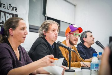 RossoFer's tweet photo. Otro gran intercambio en el 2° encuentro de la Cátedra Libre "Karl Marx" en la Universidad Nacional de La Plata. La izquierda, la imaginación y el futuro; el "acontecimiento" y la acción política; la lucha política y el debate de ideas, y todo lo demás también. Ampliaremos. https://t.co/FYxPdu077F