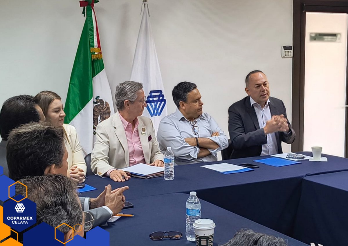 coparmexcelaya's tweet photo. El día de ayer, sostuvimos un diálogo con la Diputada Edith Moreno, Presidenta del Congreso del Estado de Guanajuato; el Diputado Antonio Chaurand, Presidente de la Comisión de Salud Pública; y el Diputado Erandi Bermúdez, Presidente de la Comisión de Seguridad Pública. https://t.co/i1m3BChS9W