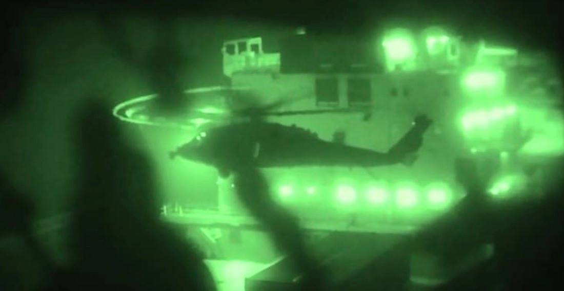 visionergeo's tweet photo. 🚨🇺🇲🇮🇷 A new wave of American strikes has begun in southern Iran.

There are 2 possibilities: either the U.S. is preparing a landing operation in the south and these strikes are linked to preparatory fire support operations,

Or, Trump is avoiding a large-scale escalation and, within the framework of so-called controlled hostilities, is trying to save face after failed diplomacy while simultaneously signaling to Iran that he does not want to renew a full-scale war.

Otherwise, the "coercion into an agreement" approach voiced by the U.S. Secretary of War remains somewhat unclear as to how it will be achieved solely by bombing military targets located exclusively in southern Iran.