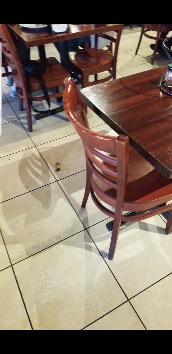 1MRNES's tweet photo. A stray chicken wing bone on the floor. https://t.co/Z1WOjW6n0z