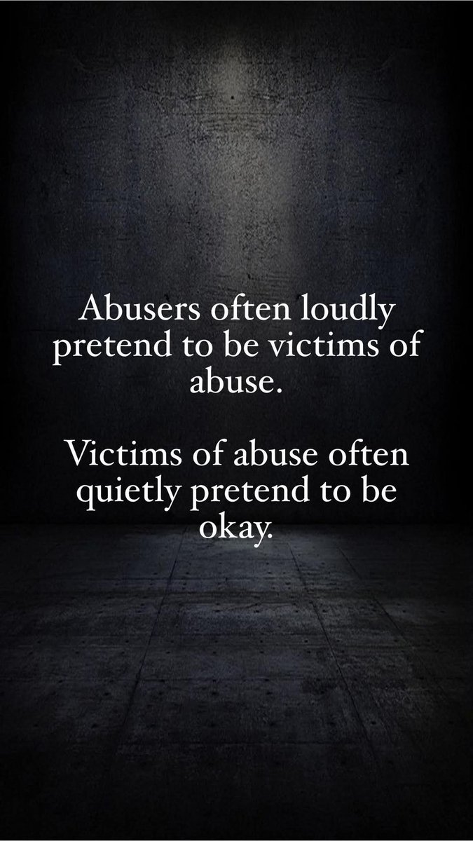 sdrury20's tweet photo. Triangulation. #dishonesty #pathologicalliars #gaslighting #victims #narcissisticabuse #domesticviolence https://t.co/cJRznaTUun