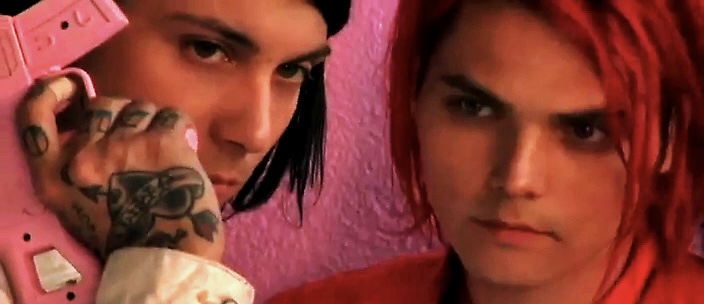 hourly frerard tweet media
