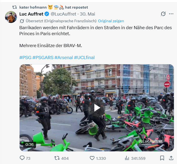 daungari167925's tweet photo. PSG-Fans fackeln in Paris Autos+Mülltonnen ab→ Kater Hofmann repostet persönlich.
Briten in Belfast zünden Autos+Häuser an→ moralische Entrüstung. Das Leibblatt #JungeWelt schreibt von „loyalistischen Paramilitärs wie UVF & UDA“.
Zum Glück sind #Hamasfans ja keine Paramilitärs https://t.co/jSGCAAwNlJ