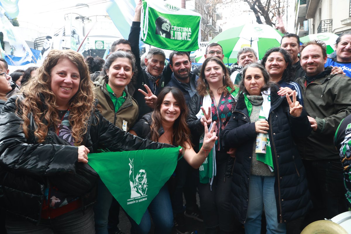 ATECapitalOk's tweet photo. NUESTRA ÚNICA HEROÍNA EN ESTE LÍO.
Hoy se cumple un año de lucha contra la proscripción. 

#CristinaLibre https://t.co/Kc6qmtEufW