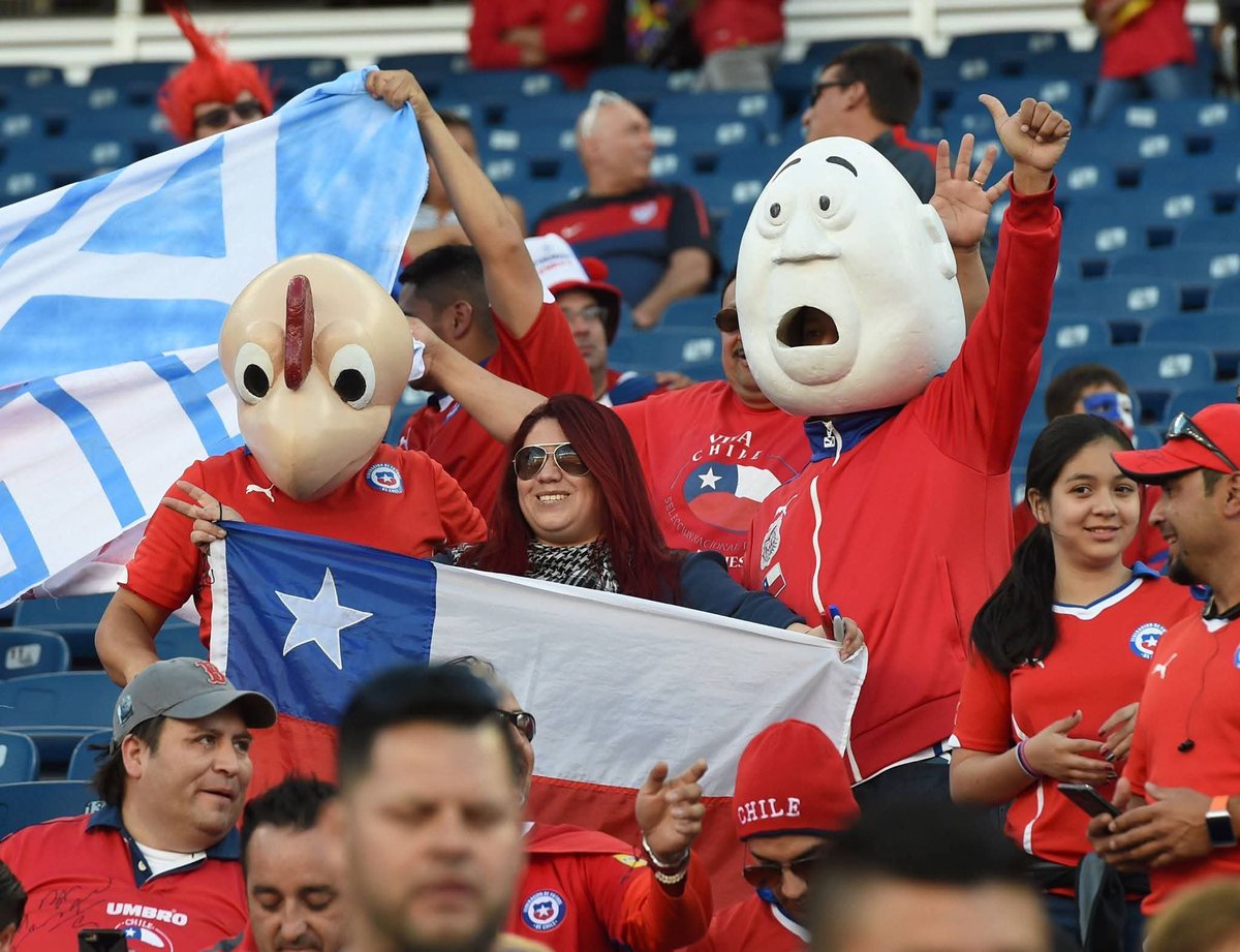 leanlml's tweet photo. @ese_jota_rojo @UruguayTeGarcho @rhdelfutbol Ahhh bueeee, ahora sii!! Llegaron los ingleses del sur, los nalgueados de la U https://t.co/yWM4I6vUfv