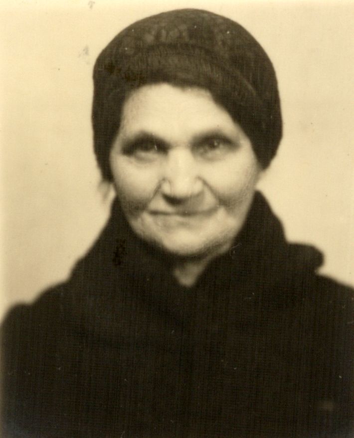 AuschwitzMuseum's tweet photo. 11 June 1879 | Jewish woman, Fany Hirschova, was born in Stropkov (today in Slovakia). She emigrated to Belgium.

She was deported to #Auschwitz from Kazerne Dossin in Mechelen on 19 August 1942. She was murdered in a gas chamber after arrival selection. https://t.co/ReFpzfWl6Y