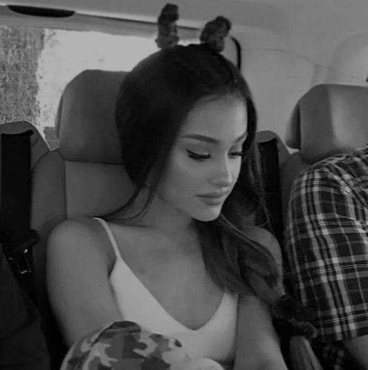 modvaniIIa's tweet photo. ₍₋︨︡ₒ₋︧︠₎  ariana grande 
           snapchat mealspo ⊱  ۫ ׅ ✧
 
           𑣲 edtwt thread

🏷️: #edrtwt #edtwt #tteokbokkitwt #ricecaketwt #anatwt #promotwt https://t.co/nV6QS1kd3v