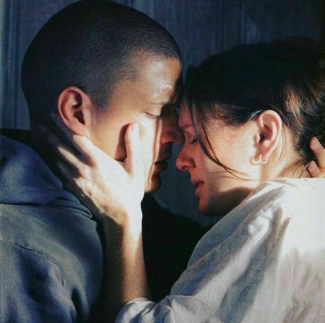 hylzay's tweet photo. simplesmente michael scofield e sara tancredi https://t.co/wnOqM17FLN