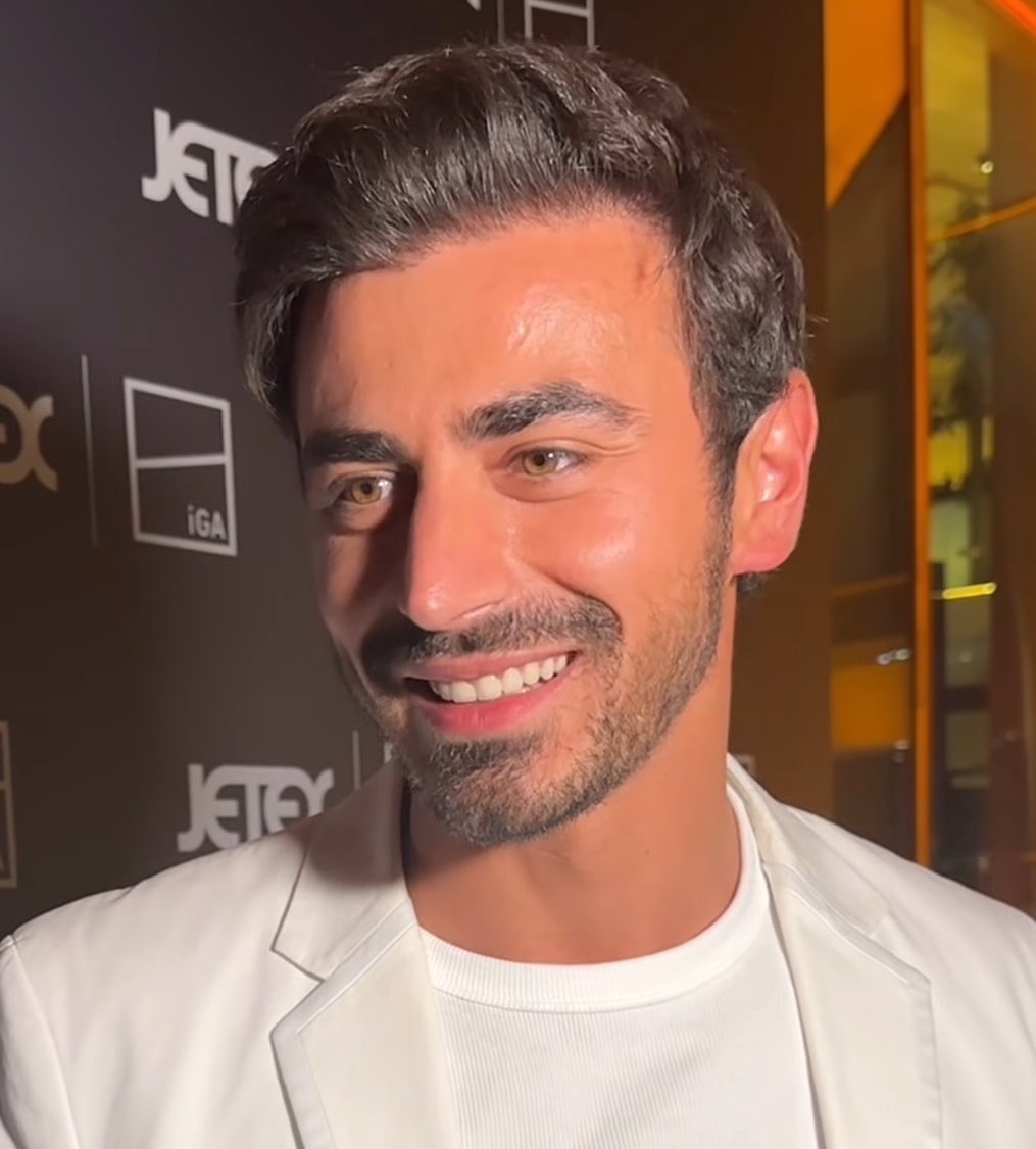 farzanax__'s tweet photo. from “sometimes you can meet someone outside your criteria who can make you feel something”  to  “there’s someone who excites me right now” 

it was a whole ride. his eyes say everything he can’t utter. that’s a man in love right there… <3 https://t.co/P3RHAIqr3N