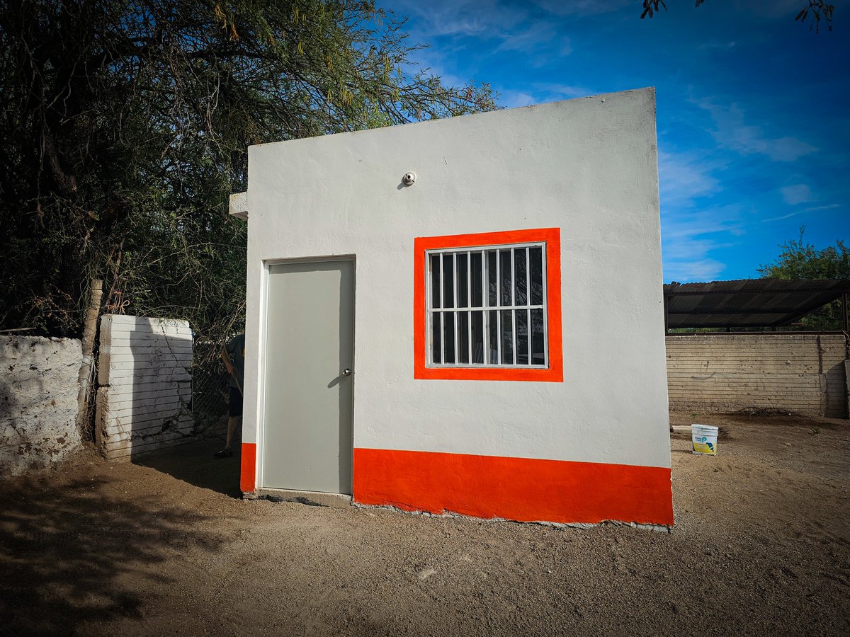 sonoracoves's tweet photo. 1/2 🏠 A través de #COVES y como parte de las acciones impulsadas por el gobernador @AlfonsoDurazo, el @gobiernosonora entregó cinco pies de casa en #Cumpas mediante el programa Vivienda Nueva.
#SonoraSeTransforma
#TierraDeOportunidades https://t.co/bomWGf5pS1