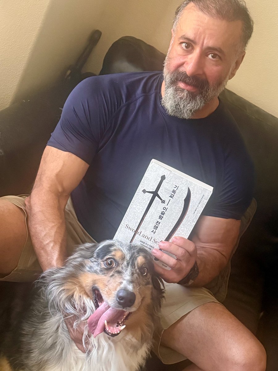 RaymondIbrahim5's tweet photo. Returned ot the U.S. to find a Korean translation of Sword and Scimitar, the first of my trilogy. Get a copy to find out what those wise Koreans want to know about Islam: 
https://t.co/NuECsGxKLy