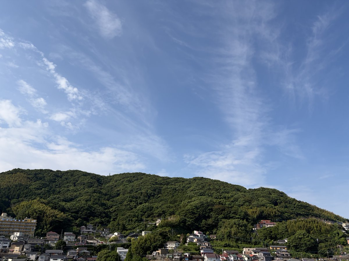 気持ちのいい朝。1年の中で1番良い季節。心地良い。 こんな天候が続く 