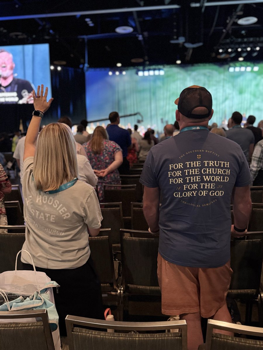 SBCExecComm's tweet photo. The 2026 SBC Annual Meeting has officially concluded!

The afternoon session ended with worship led by @shaneandshane, a report from NAMB, and recognizing outgoing officers and new officers. 

Thank you for joining us, Southern Baptists! #SBC26 https://t.co/OMizrxQei3
