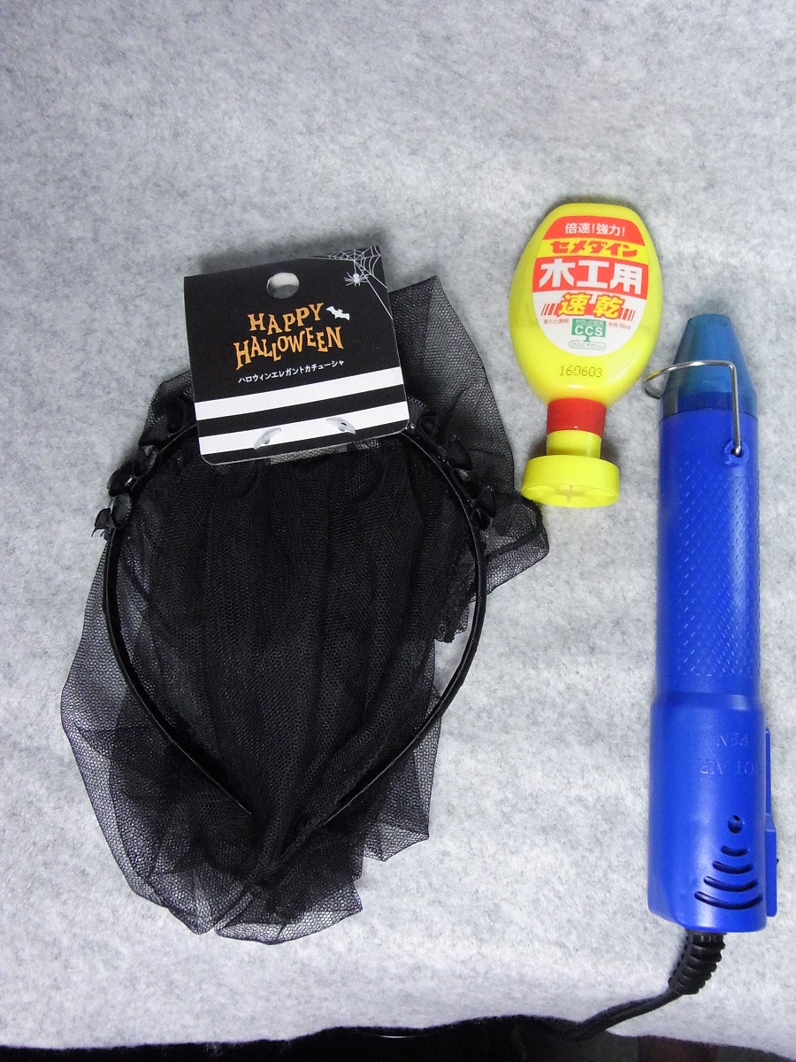 Old_rakkoman's tweet photo. 小ネタを再放送
・網タイツの素はチュール生地
・パターンは色々あるのでお好みで
・接着はデカール糊や水溶き木工用ボンドで
・乾燥するまでテンションかけていたいからドライヤーで温めると吉
・合わせ目はシームの所にしてマスキングテープでシームを再現 https://t.co/btvrDZrRPs