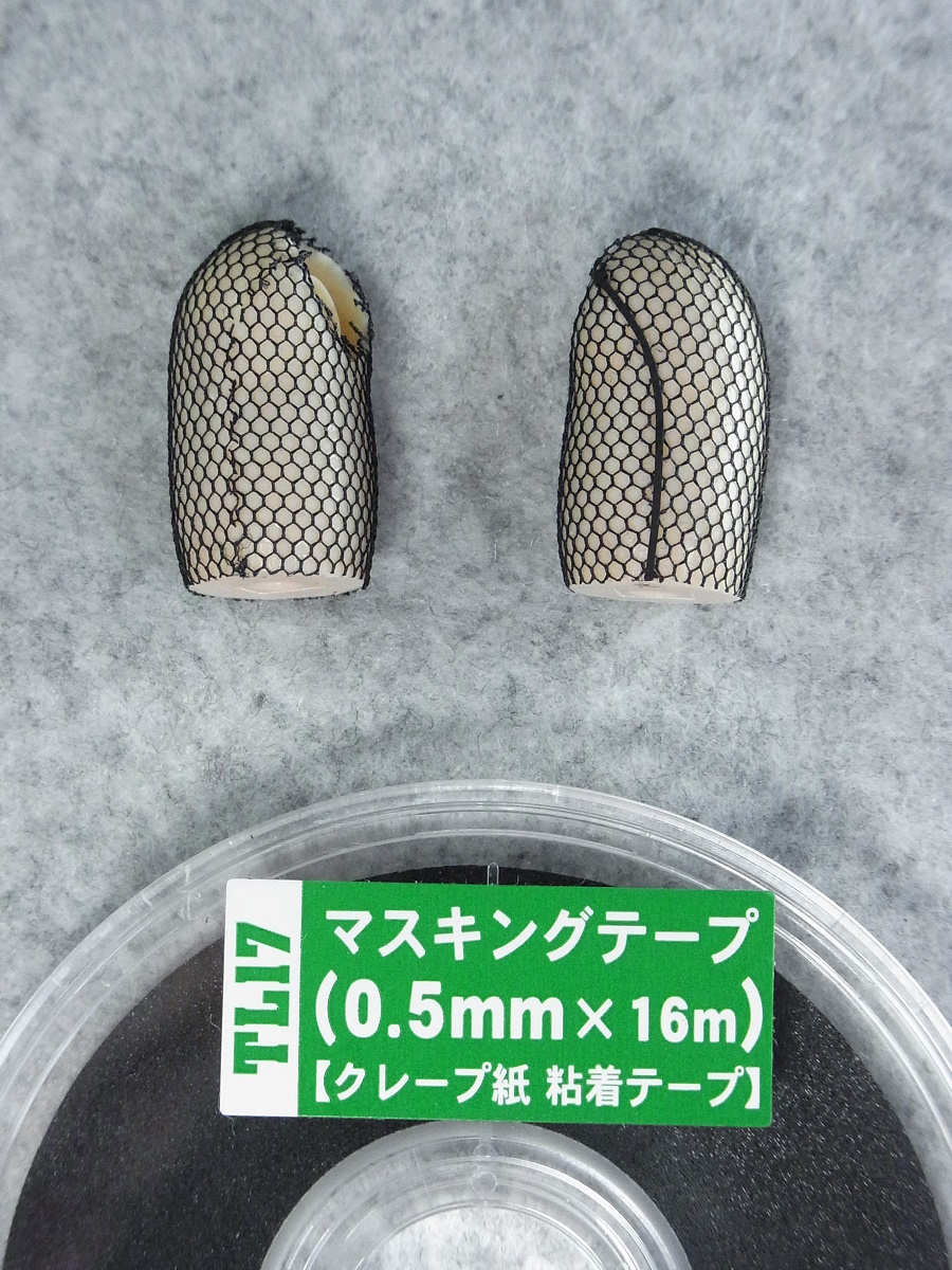 Old_rakkoman's tweet photo. 小ネタを再放送
・網タイツの素はチュール生地
・パターンは色々あるのでお好みで
・接着はデカール糊や水溶き木工用ボンドで
・乾燥するまでテンションかけていたいからドライヤーで温めると吉
・合わせ目はシームの所にしてマスキングテープでシームを再現 https://t.co/btvrDZrRPs