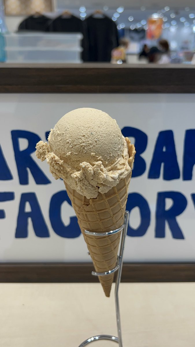 cafelifeisgood's tweet photo. 最終日！完売済みのものもありますがアイス、マウンテン食べに来てくださいね！

後ほど本日のラインナップを投稿しまーす https://t.co/6e7RjBYwoi