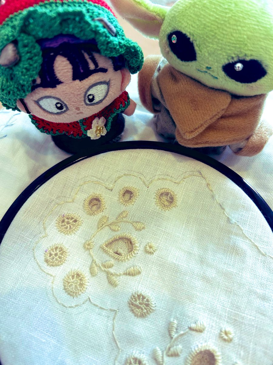 chipi333's tweet photo. こういうパスタ……あるよね……

てずっと考えながら刺繍してる…… https://t.co/VmE1jr3NSF
