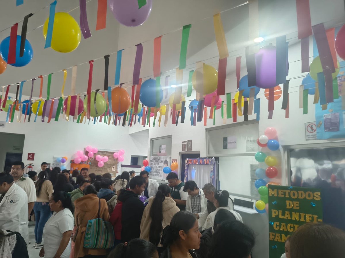 IMSSBPuebla's tweet photo. 🤰🏽💚 Con una destacada participación ciudadana, la Jornada de Salud “𝐂𝐚𝐝𝐚 𝐜𝐨𝐧𝐭𝐫𝐨𝐥 𝐜𝐮𝐞𝐧𝐭𝐚, 𝐜𝐚𝐝𝐚 𝐯𝐢𝐝𝐚 𝐢𝐦𝐩𝐨𝐫𝐭𝐚” realizada en el Hospital Comunitario #IMSSBienestar de Ahuacatlán otorgó 1,642 atenciones, acercando servicios gratuitos a la población. https://t.co/XJT95uEky7