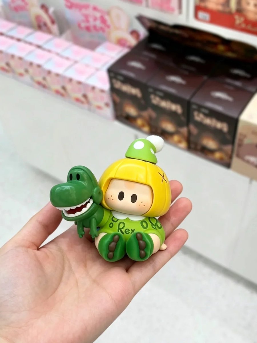 Morenmore_th's tweet photo. คอลนี้น่ารักเกินไปมากกกก  น้อง Yoyo x Toy Story คับ 🦖🎠 https://t.co/09OJZKFOma