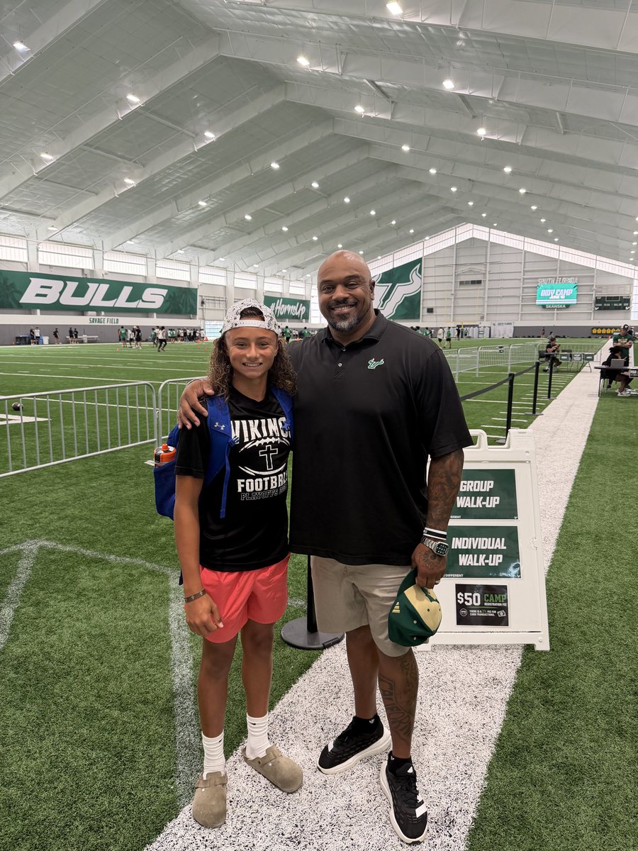 ShoreRawson's tweet photo. Great camp @USFFootball today! Thankful for the conversations and guidance @mhartline59 and @joehall310. Looking forward to putting the advice to work! 

@LCSFootball @coachd_dub @chaselawson_2 @tgt_training @baylintrujillo @KRBrandt1 @OBallcoach @brianhartline @Antwain_4 https://t.co/76OI0sRSCN