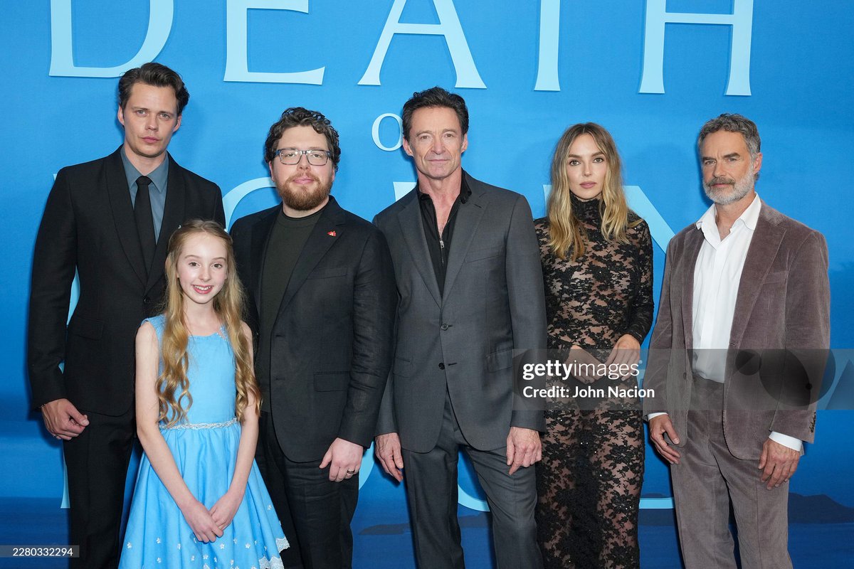 folklorebrat's tweet photo. finally the whole tdorh family together🩵 https://t.co/iEvMZeKrFx