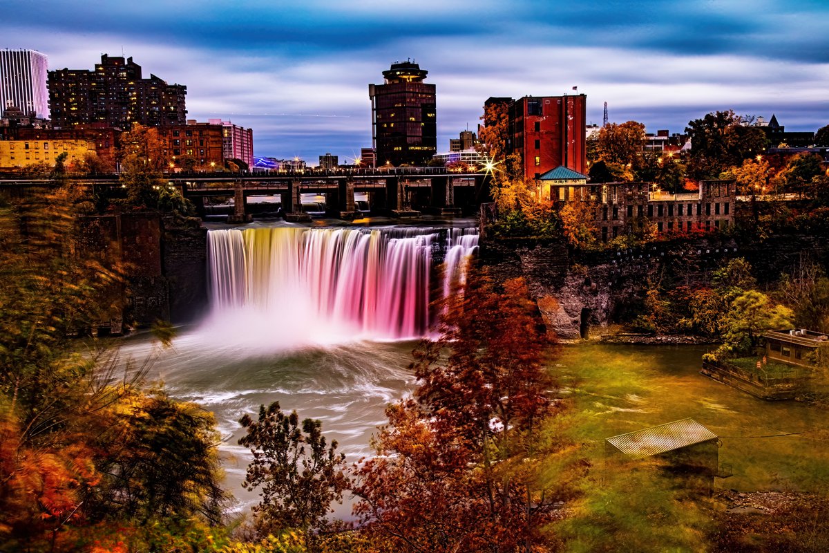 ChrisCilento1's tweet photo. @sgtmitchell88 "High Falls" Downtown Rochester, NY https://t.co/B1LZKqXtFS