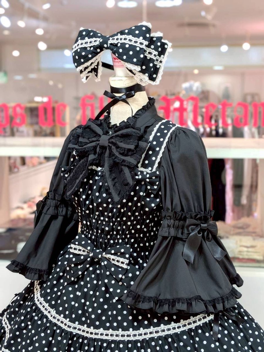 MetamorphoseEng's tweet photo. ✨Coord. Items✨
Candy (Polka Dot)
https://t.co/kMpNNLtn8c
- JSK (Black)
- Headdress (Black)
Stand Collar Frill Ribbon Princess Sleeve Blouse (Black)
Regular Size https://t.co/3RuXUjCSOW
Plus Size https://t.co/kUTWuMmuSL
#candy #polkadot
#metamorphose #mtdf #Lolitafashion https://t.co/KNrtXNuuzL