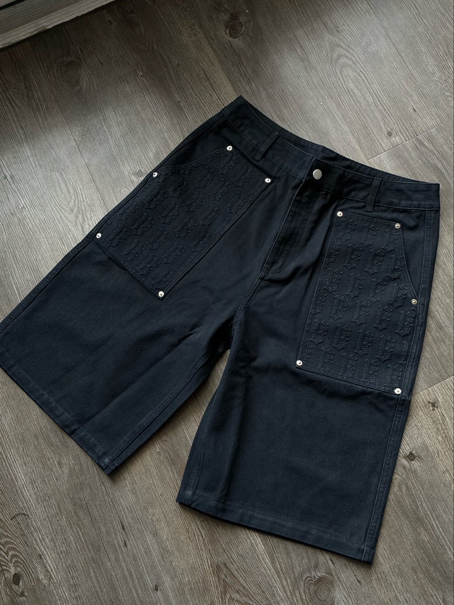 maincapo2's tweet photo. Carhart style embossed shorts by me.. https://t.co/NDsRQMu2rX