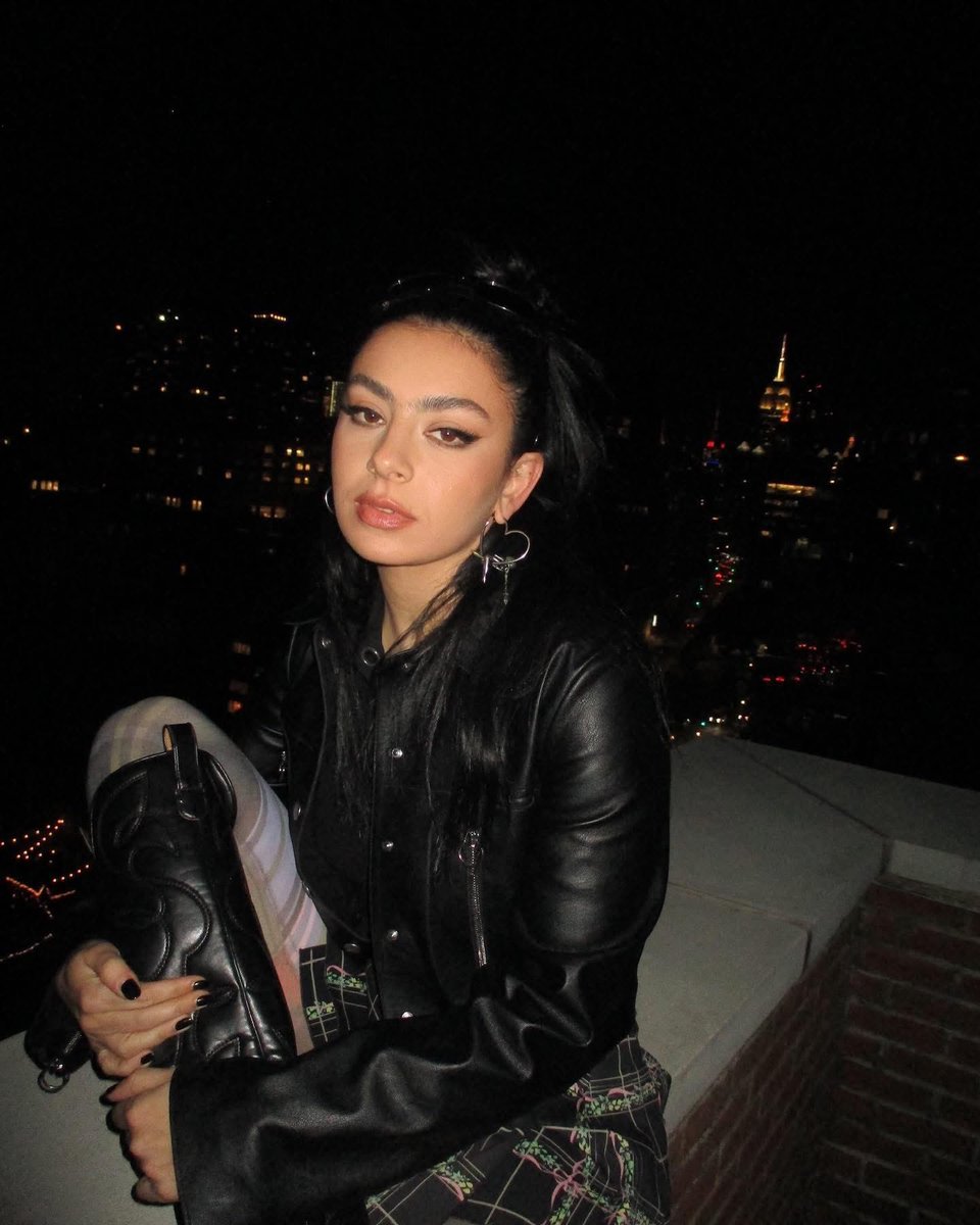 xcx_files's tweet photo. https://t.co/gyqlTz96Eq