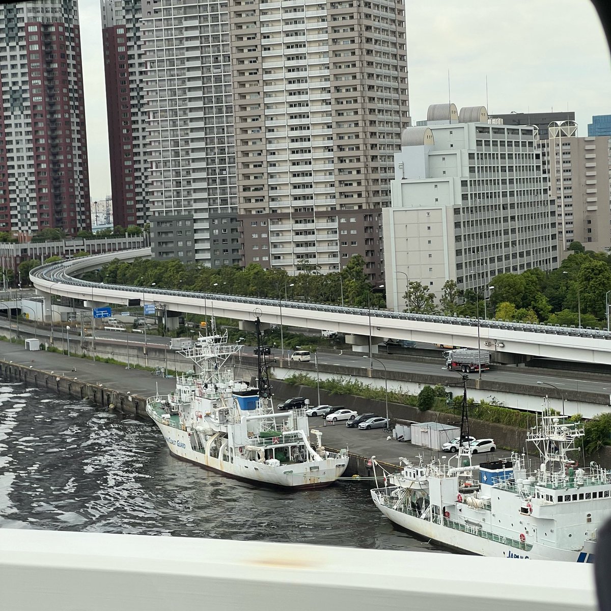 rierushindou's tweet photo. cabs dulu eah https://t.co/v5yUbDjuW6