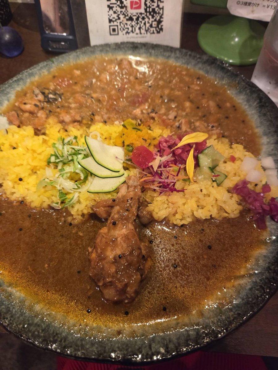 MRTshimura's tweet photo. おはようございます🌞

元々辛いものは苦手なんですが、最近ずいぶん食べれるようになってきました😋

さて、今日もがんばっていきましょー🙌 https://t.co/b7pHrf4LhU