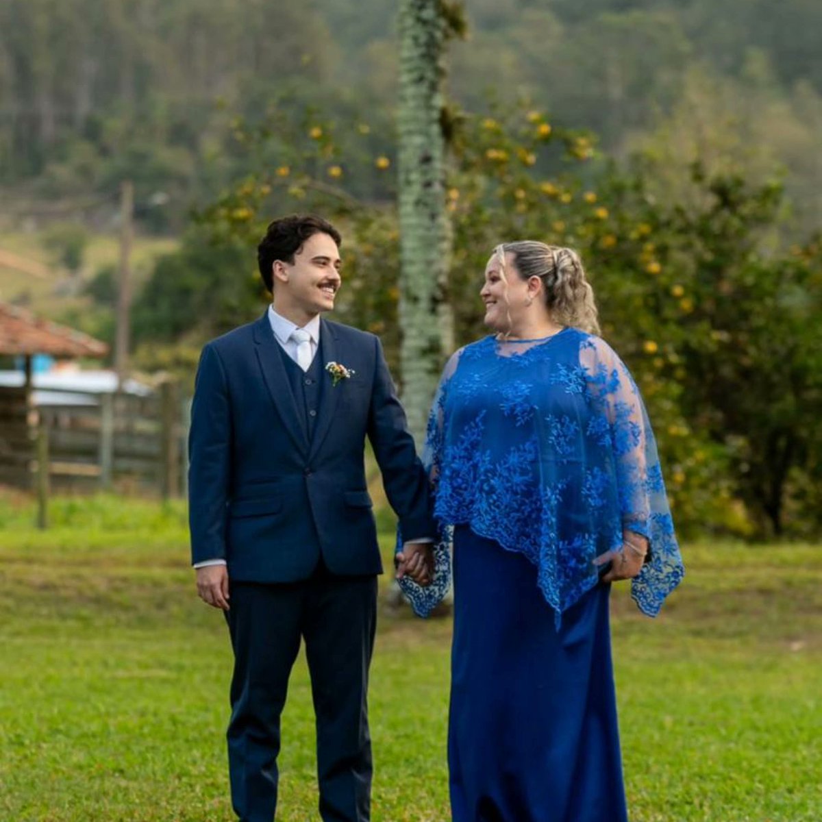 danielacdeolive's tweet photo. O segundo dia mais importante da minha vida, o primeiro foi você nasceu e agora levando você ao altar.  Te amo muito https://t.co/QdZ0lCHZx0