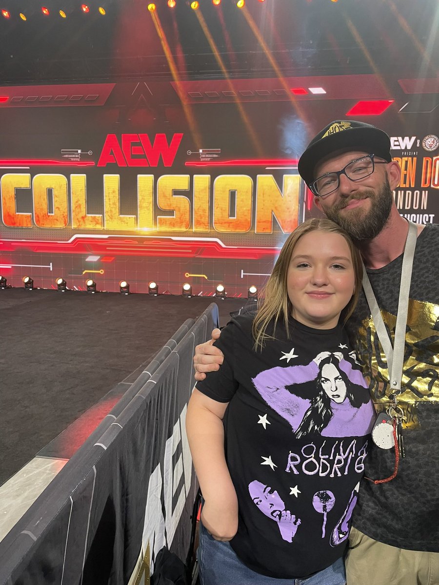 jdlhuddle's tweet photo. @Security__Sam see you in a few weeks in Roanoke for collision!!!! We are in the same seats as last time! My daughter is so excited to see you again!!! https://t.co/wdiaqLfI0u