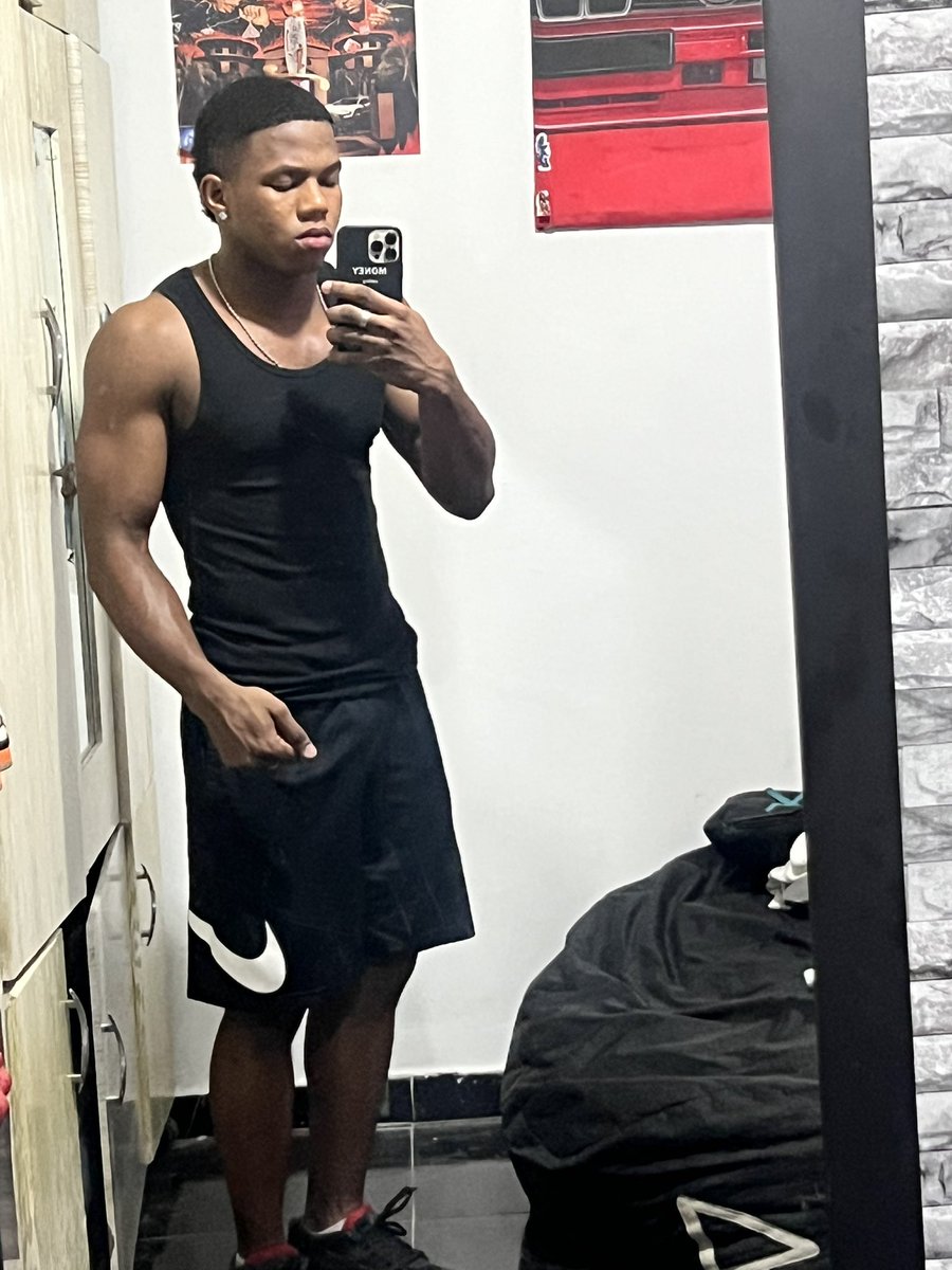 Brandonstevv19's tweet photo. ⛓️🦅 https://t.co/jHyiGVjrA5