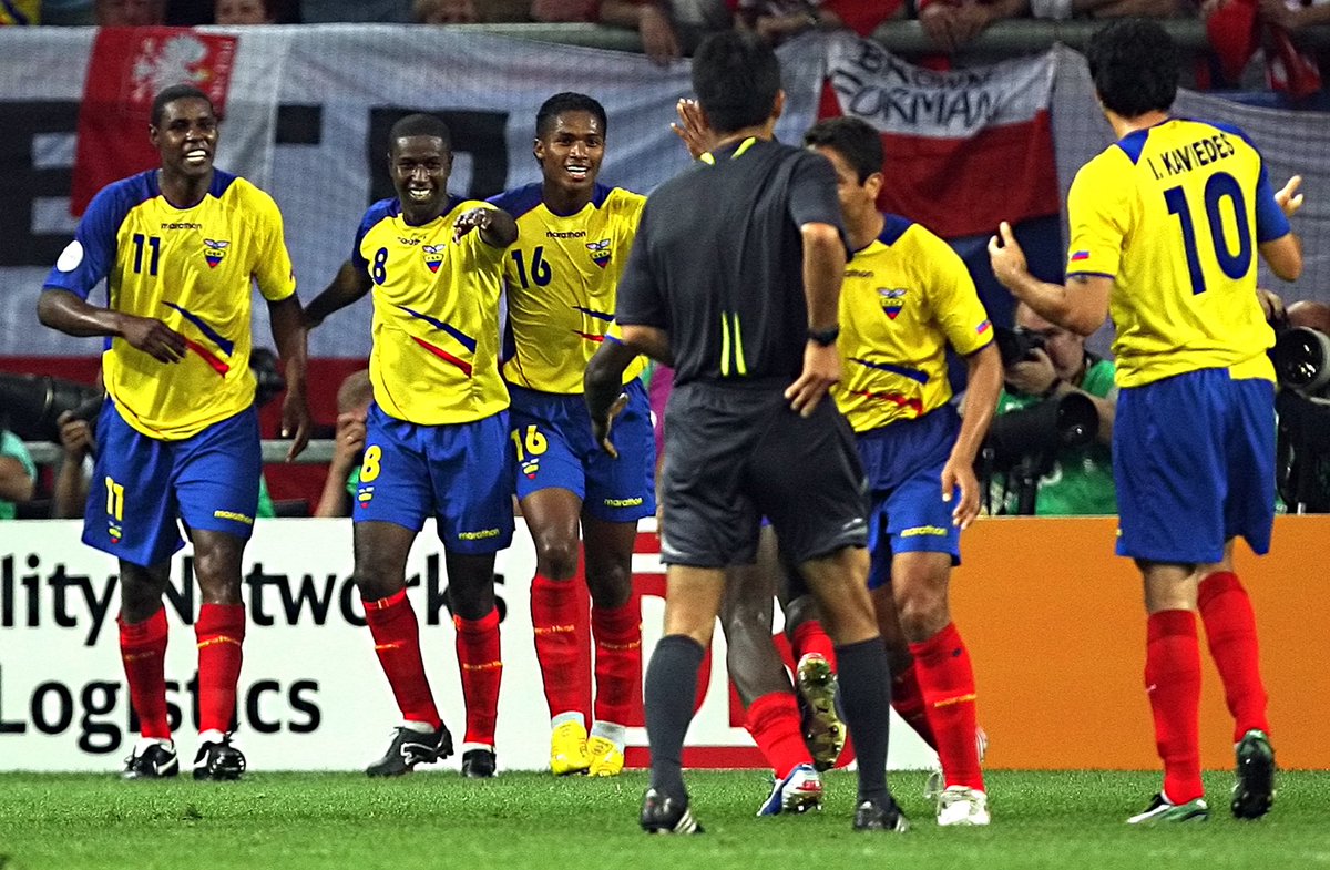 elmasgrandebsc's tweet photo. Tenemos que superar si o si lo hecho en el mundial 2006. 

Vamos Ecuador 🇪🇨 si se puede. 
Queremos la copa https://t.co/BtLgkhsMdB