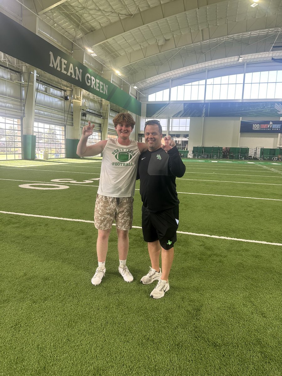 CashHunsuckerLS's tweet photo. Had a great time at @MeanGreenFB! Was able to work on my punt protection, punt snaps, and field goal snaps! Thank you for having me @CoachJCros and @ChristianJRizzi. Excited to see UNT’s upcoming season!
@recruitLD @CoachJmales @LDISDAthletics @KohlsSnapping @CSAPrepStar @wesleyhorky @Coach_Casper @RedmondKD @cooperdenehie