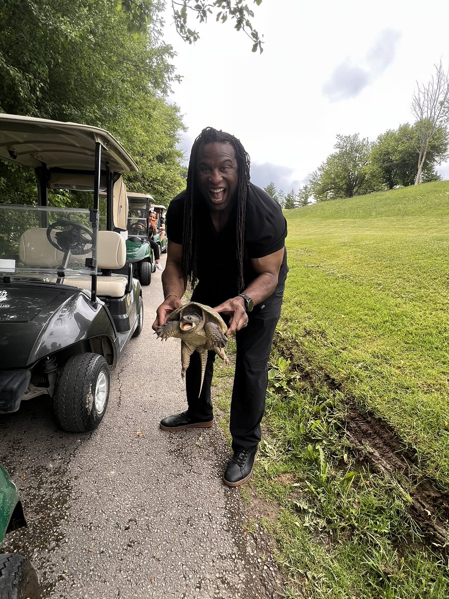 GeorgesLaraque's tweet photo. CRANE Association
Today, I had a blast at The Ray Goodfellow Annual Golf Tournament, at the Woodington Lake Golf Course, in Tottenham, Ontario. This great event was put on by the Crane Association. 

I also had to rescue a snapping turtle from the cart path as it was in the way, which wasn't safe for it. ~ Don’t ever do this if you don’t know how, you could hurt the turtle or lose your fingers in no time!

Association CRANE
Aujourd’hui, je me suis bien amusé au tournoi de golf annuel Ray Goodfellow, au terrain de golf Woodington Lake, à Tottenham, en Ontario. Ce bel événement a été organisé par l’Association Crane.

J’ai aussi sauvé une tortue serpentine du chemin de voiturettes car elle se trouvait dans le passage, ce qui n’était pas sécuritaire pour elle. ~ Ne faites jamais cela si vous ne savez pas comment. Vous pourriez blesser la tortue ou vous faire mordre en un rien de temps!