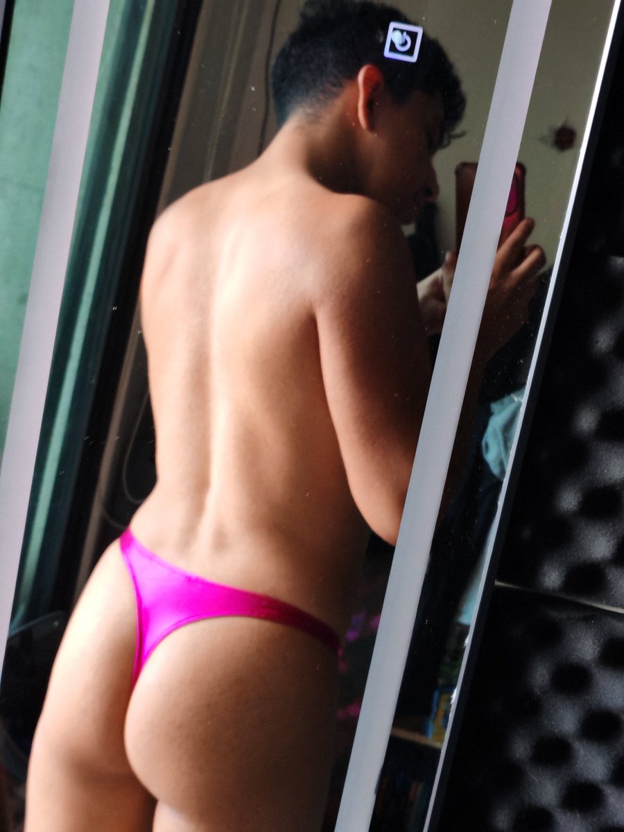 pupTaro235's tweet photo. Woof💙. Les quiero enseñar estooo jejeej. @Suit_fetish86 empezó a confeccionar y me dio el chance de modelarle algunos de sus trabajos jsjssjs. Por si les interesa pedirle alguna 💙
Por cierto gracias por apoyar a qué este perrito tenga mas tangas https://t.co/7bwwzsXyOp